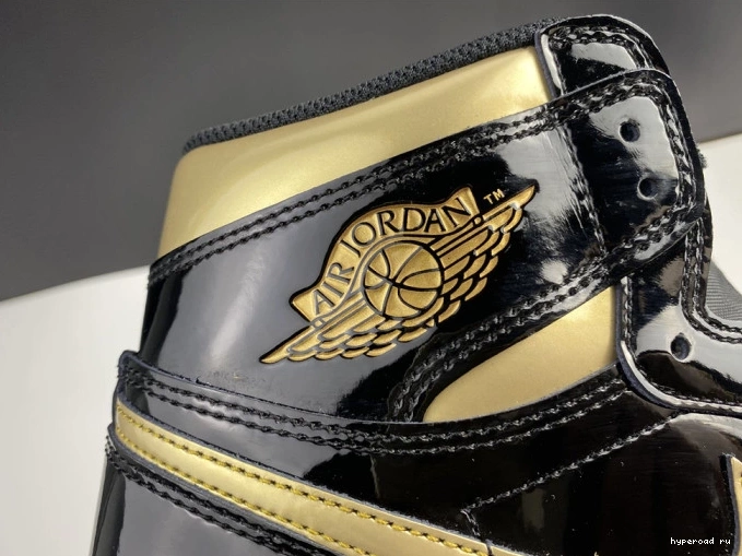GOLD AIR 1 BLACK HIGH (2020) JORDAN 555088-032 METALLIC RETRO 1020